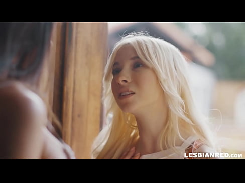 ❤️ Dívka se po několika měsících vrátí domů a skončí u lízání kundy své nevlastní matky ️ Porno u cs.xxxsexjav.ru ❌️
